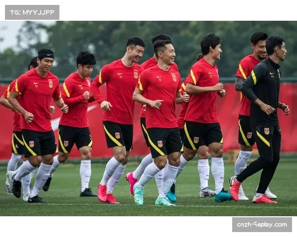 动态:巴黎圣日耳曼赛前最后一练封闭进行,重点演练定位球攻防 动态:巴黎圣日耳曼赛前最后一练封闭进行,重点演练定位球攻防